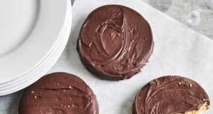 Copycat Moon Pies