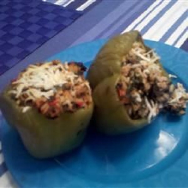 Peppers Stuffed with Spinach and Ground Chicken