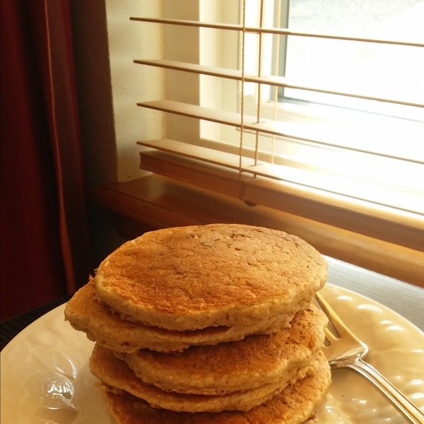 Dairy-Free Oatmeal Cookie Pancakes