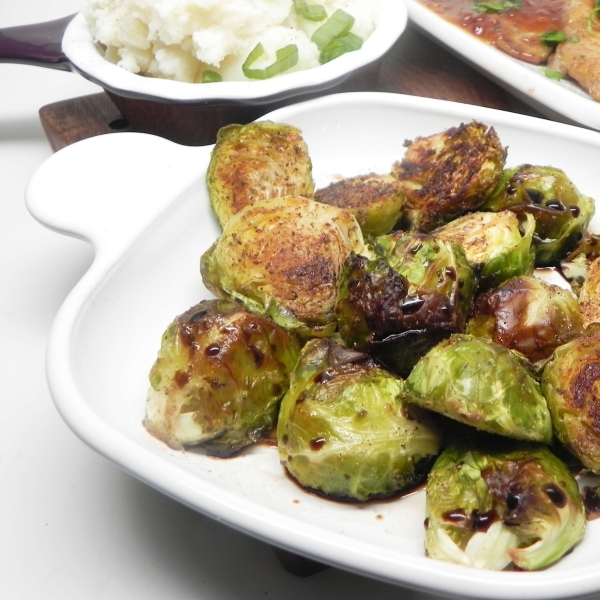 Oven-Roasted Brussels Sprouts with Garlic