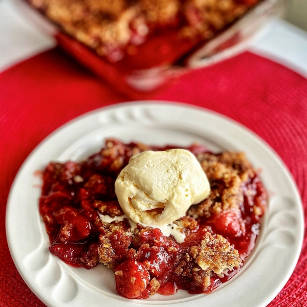 Strawberry Crumble