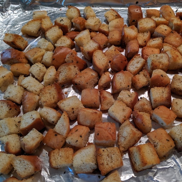 Old Hamburger Bun Croutons