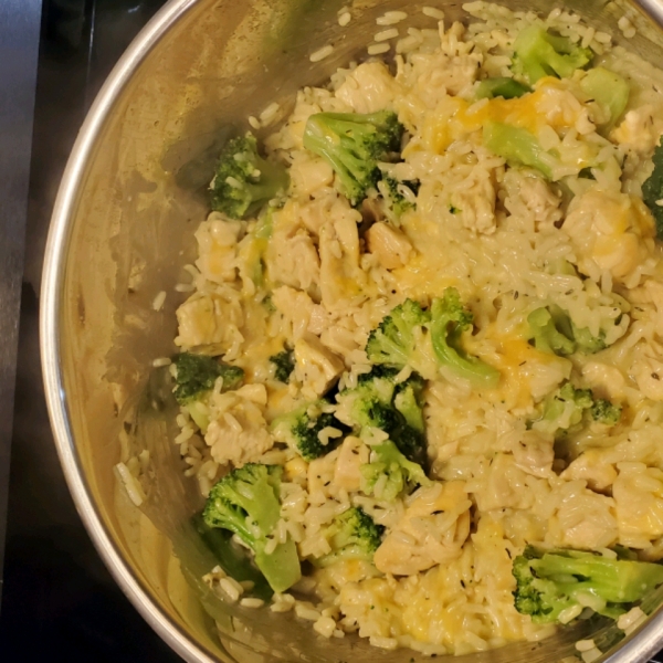 Breeze Chicken, Broccoli, and Rice Casserole