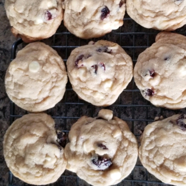 White Chocolate and Cranberry Cookies