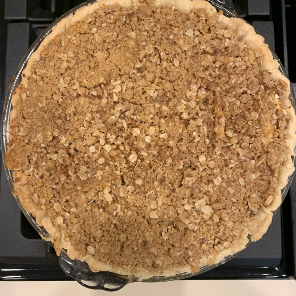 Dutch Apple Pie with Oatmeal Streusel