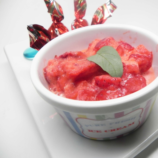 Simple Strawberry Sherbet