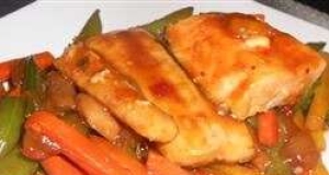 Easy Steamed Salmon with Vegetables