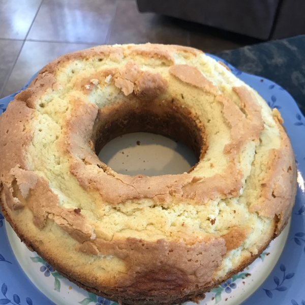 Blue Ribbon Whipping Cream Pound Cake