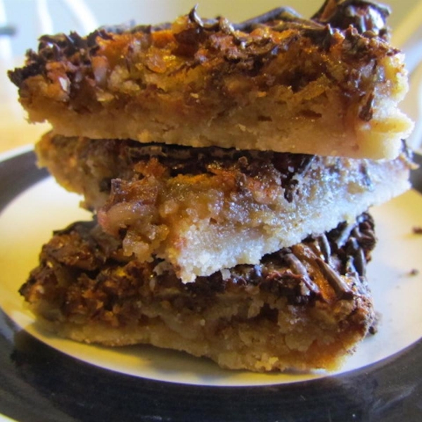 Pecan Turtles® Pie Bars