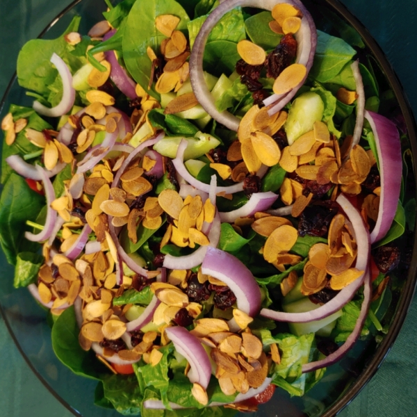 Green Salad with Cranberry Vinaigrette