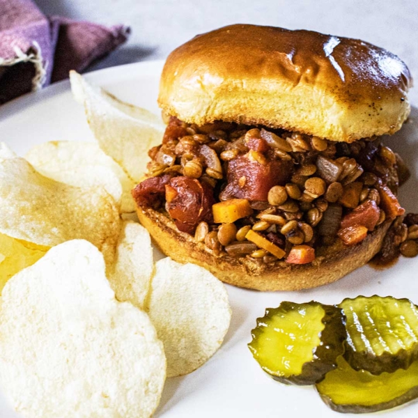 Slow Cooker Vegan Sloppy Joes with Lentils