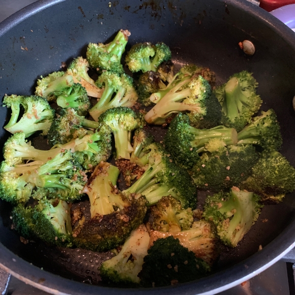 Easy Lemon and Garlic Broccoli