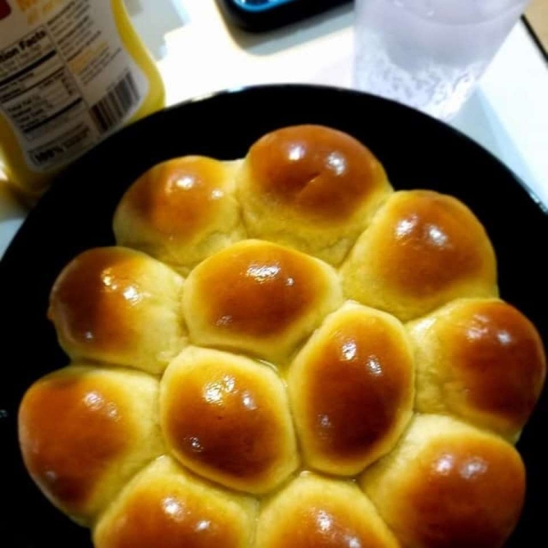 Classic Dinner Rolls