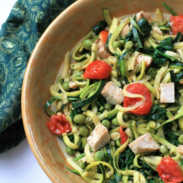 Zucchini Noodles with Chicken and Tomatoes in a Lemon Garlic Sauce