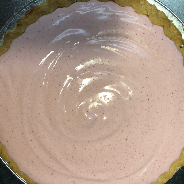 Strawberry Yogurt Pie