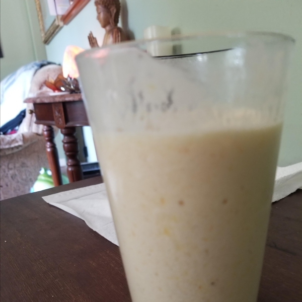 Almond Butter and Blueberry Smoothie