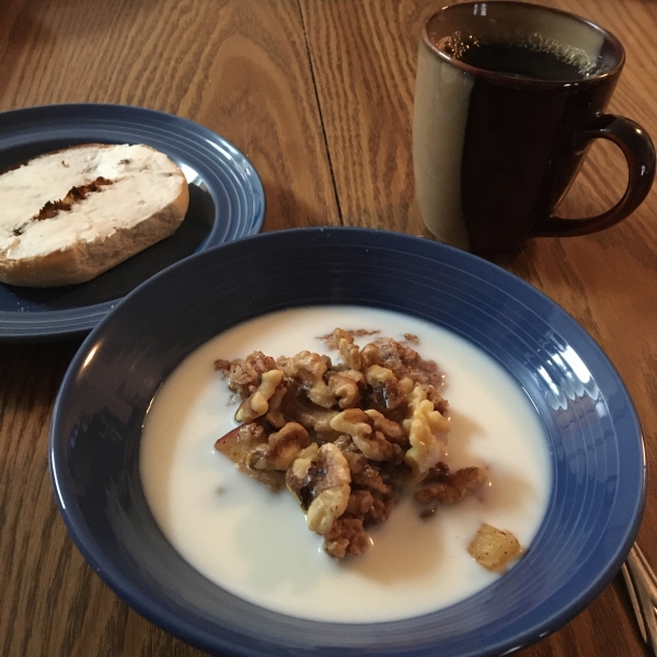 Apple Cinnamon Oatmeal