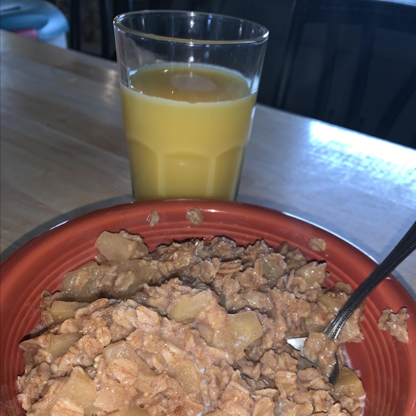 Apple Cinnamon Oatmeal