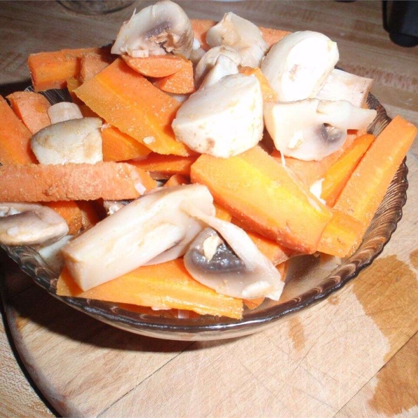 Zesty Lemon Carrot Salad