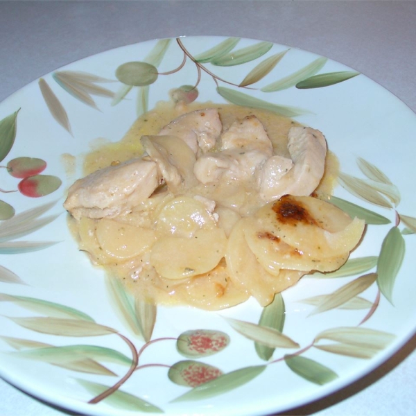 Cheesy Chicken and Potato Casserole