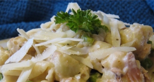 Tuna Noodle Casserole with Potato Chips