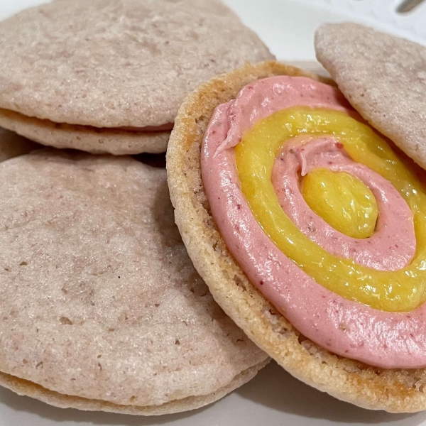 Chewy Strawberry Sugar Cookies