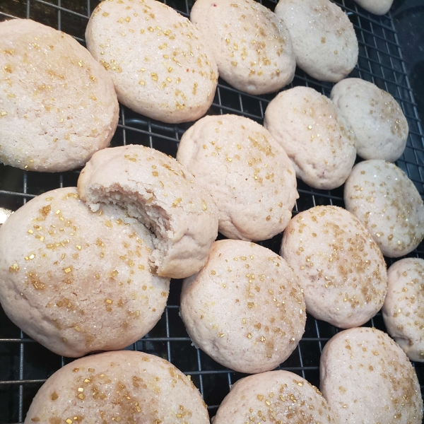 Chewy Strawberry Sugar Cookies