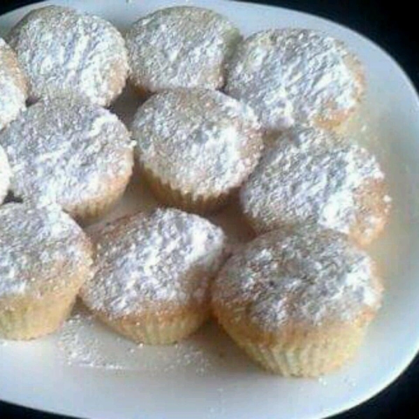 Brunch Cream Cheese Muffins