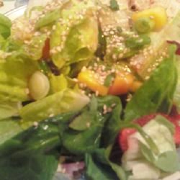 Strawberry-Mango Mesclun Salad