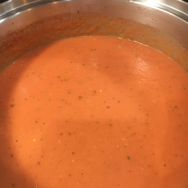 Rich and Creamy Tomato Basil Soup