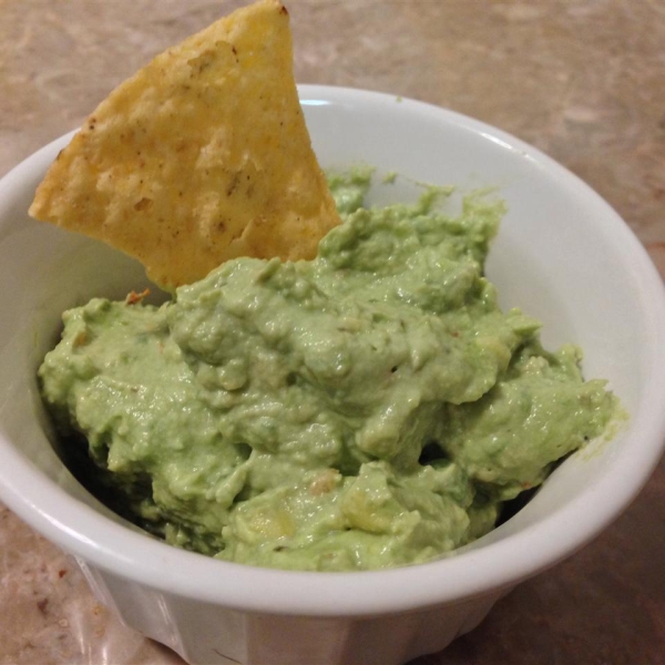 Easy Never Forgotten Guacamole