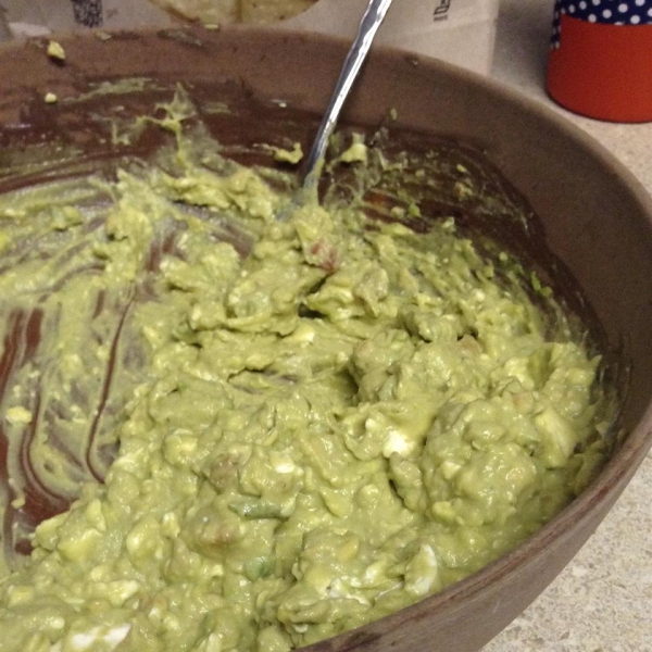 Easy Never Forgotten Guacamole