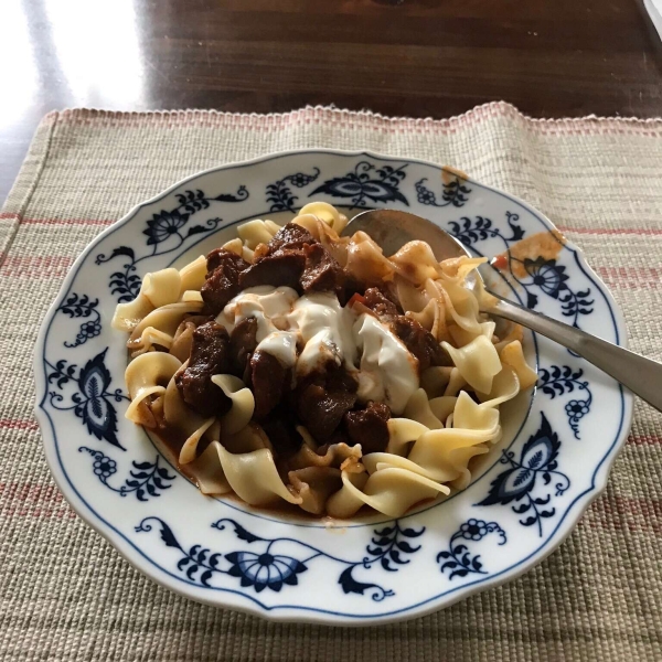 Smoked Paprika Goulash for the Slow Cooker