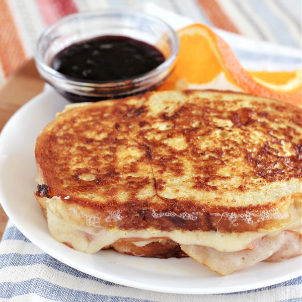 Monte Cristo Sandwiches