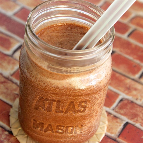 Mood-Improving Strawberry Cocoa Smoothie