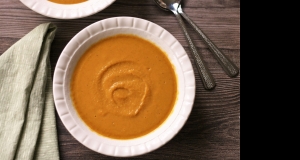Vegetarian Butternut Squash Coconut Curry Soup