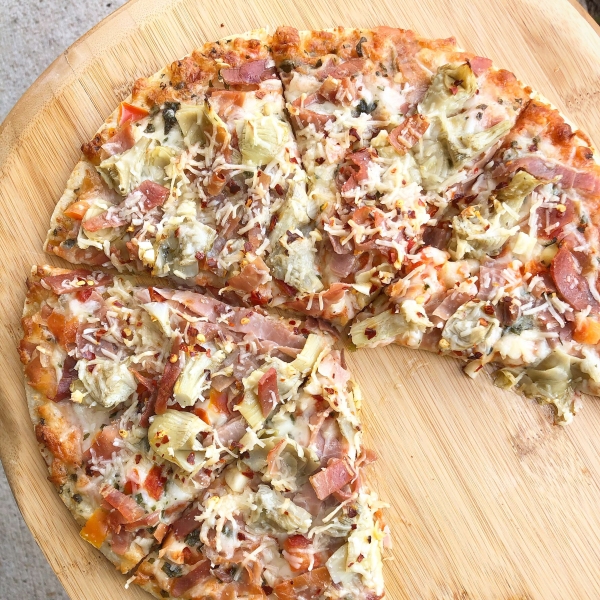Prosciutto-Artichoke Pizza