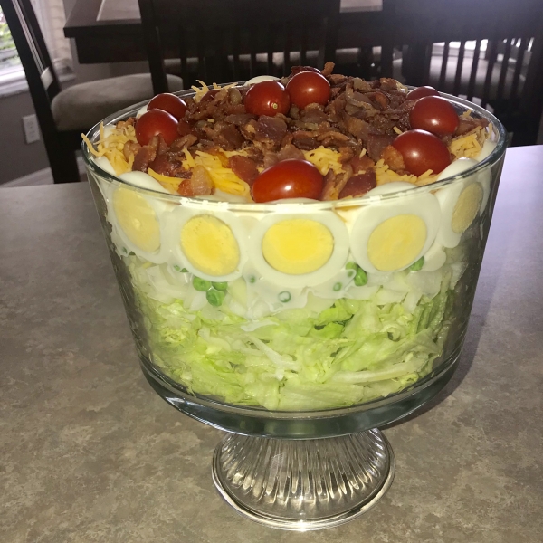 Easy Seven Layer Vegetable Salad
