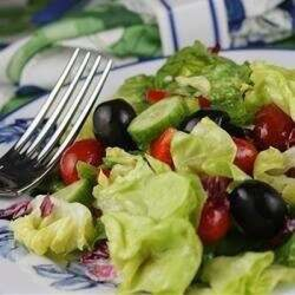 Italian Leafy Green Salad