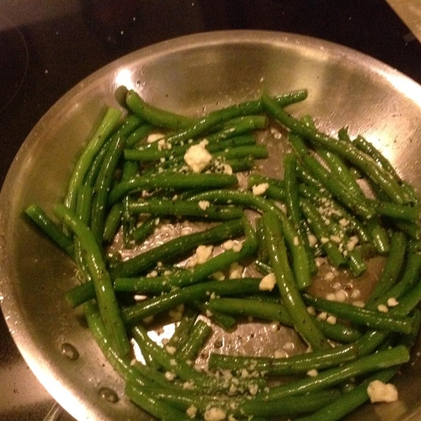 Fresh Green Beans, Fennel, and Feta Cheese