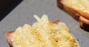 Überbackener Spargeltoast (White Asparagus on Toast)