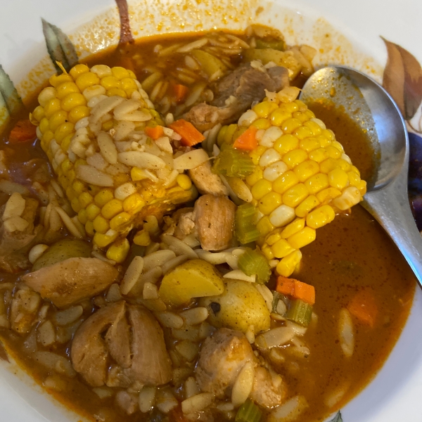 Hearty Panamanian-Style Chicken Noodle Soup (Sancocho)