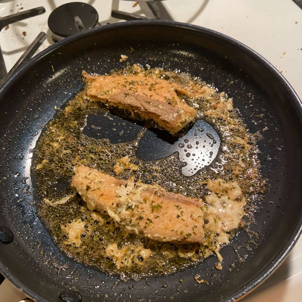 Easy Lemon Pepper Blackened Salmon