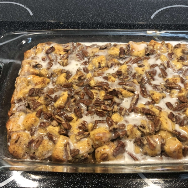 Easy Cinnamon Roll Casserole