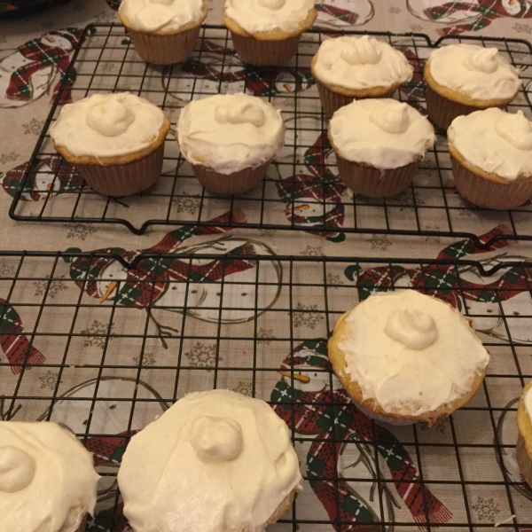 Easy Eggnog Cupcakes