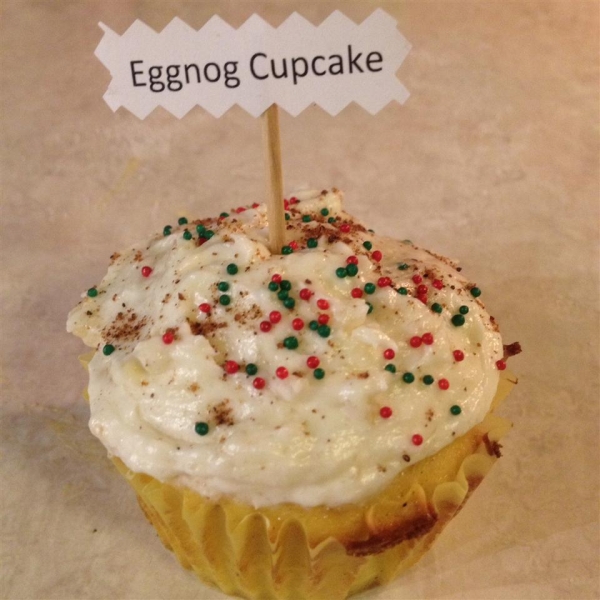 Easy Eggnog Cupcakes