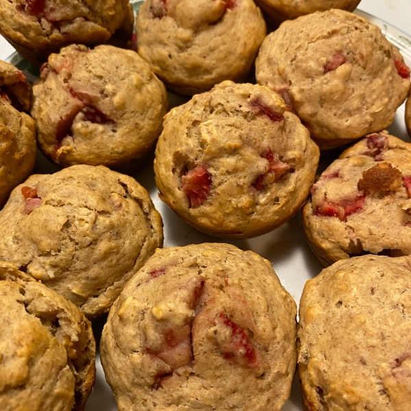 Healthier Fresh Strawberry Muffins