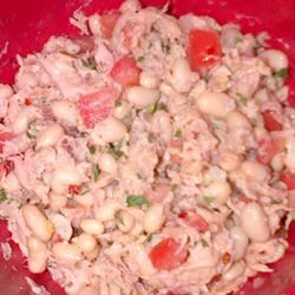 Tuna and Chickpea Salad