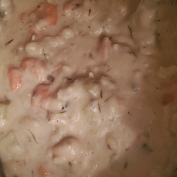 Slow Cooker Creamy Chicken and Dumplings