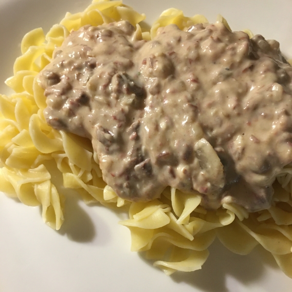 Beef Stroganoff with White Wine